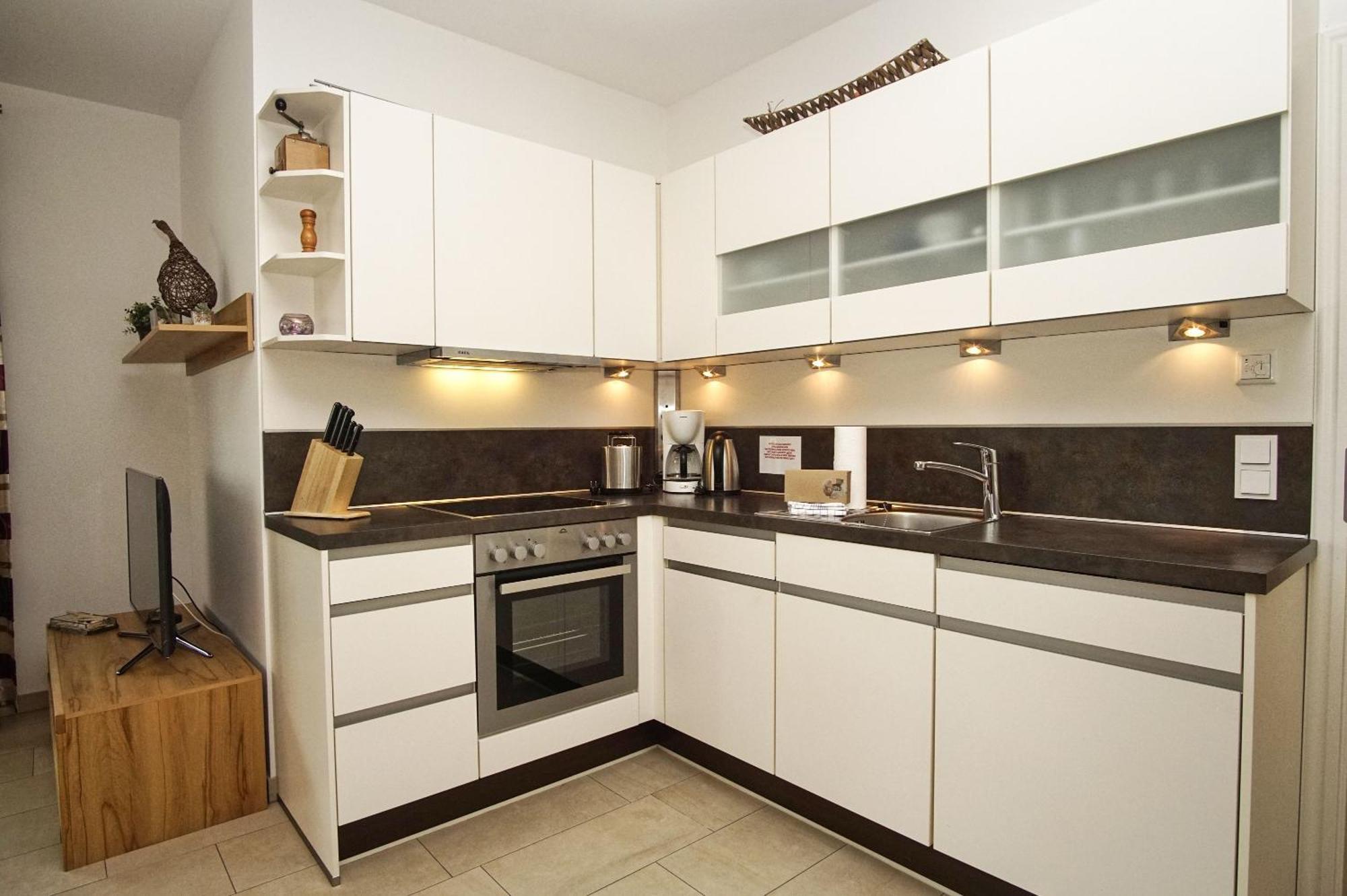 Terrasse, Gratis Nutzung Vom Ahoi Erlebnisbad Und Sauna In Sellin - Villa Antje Fewo 04 Гьорен Екстериор снимка