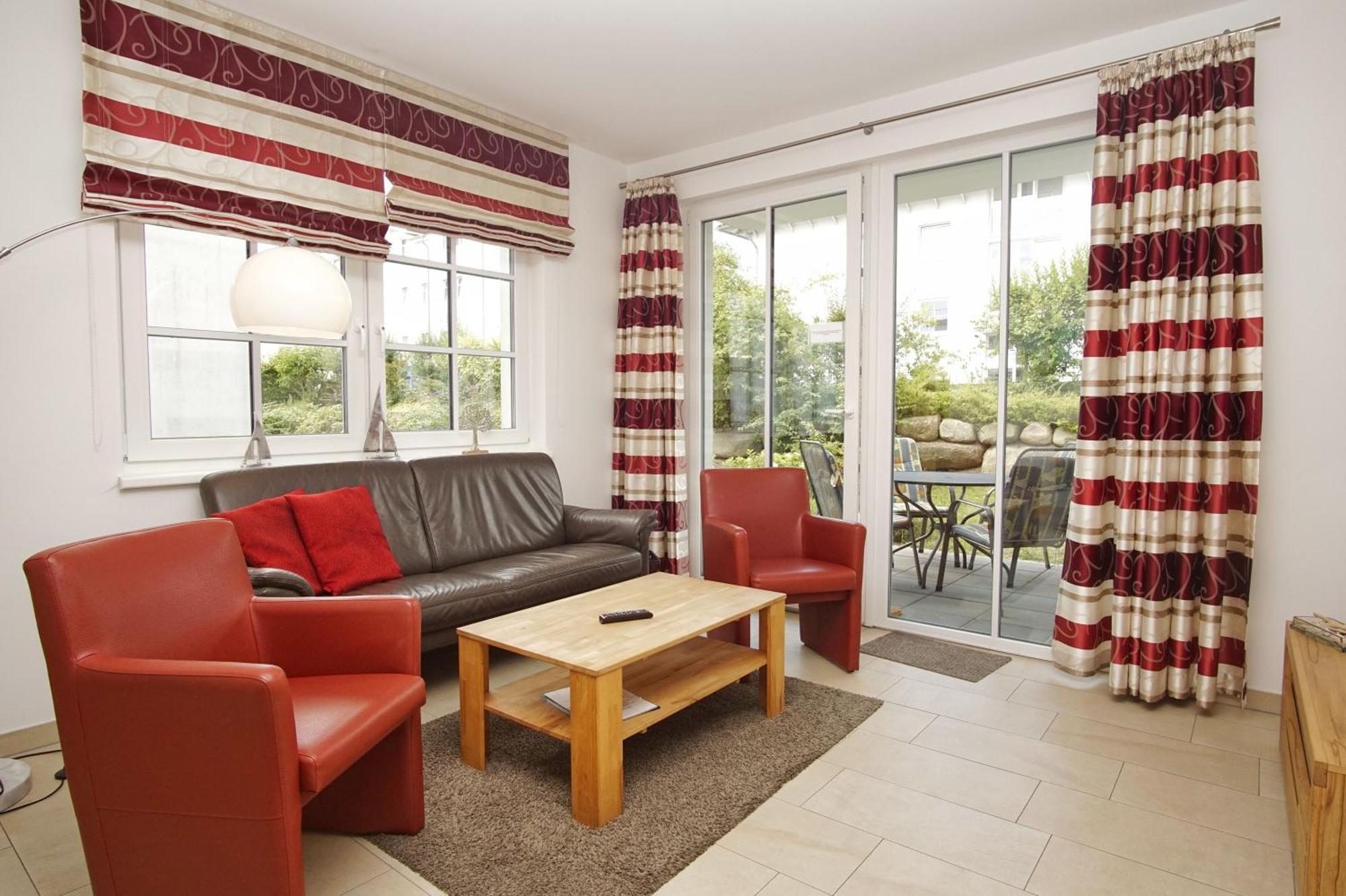 Terrasse, Gratis Nutzung Vom Ahoi Erlebnisbad Und Sauna In Sellin - Villa Antje Fewo 04 Гьорен Екстериор снимка