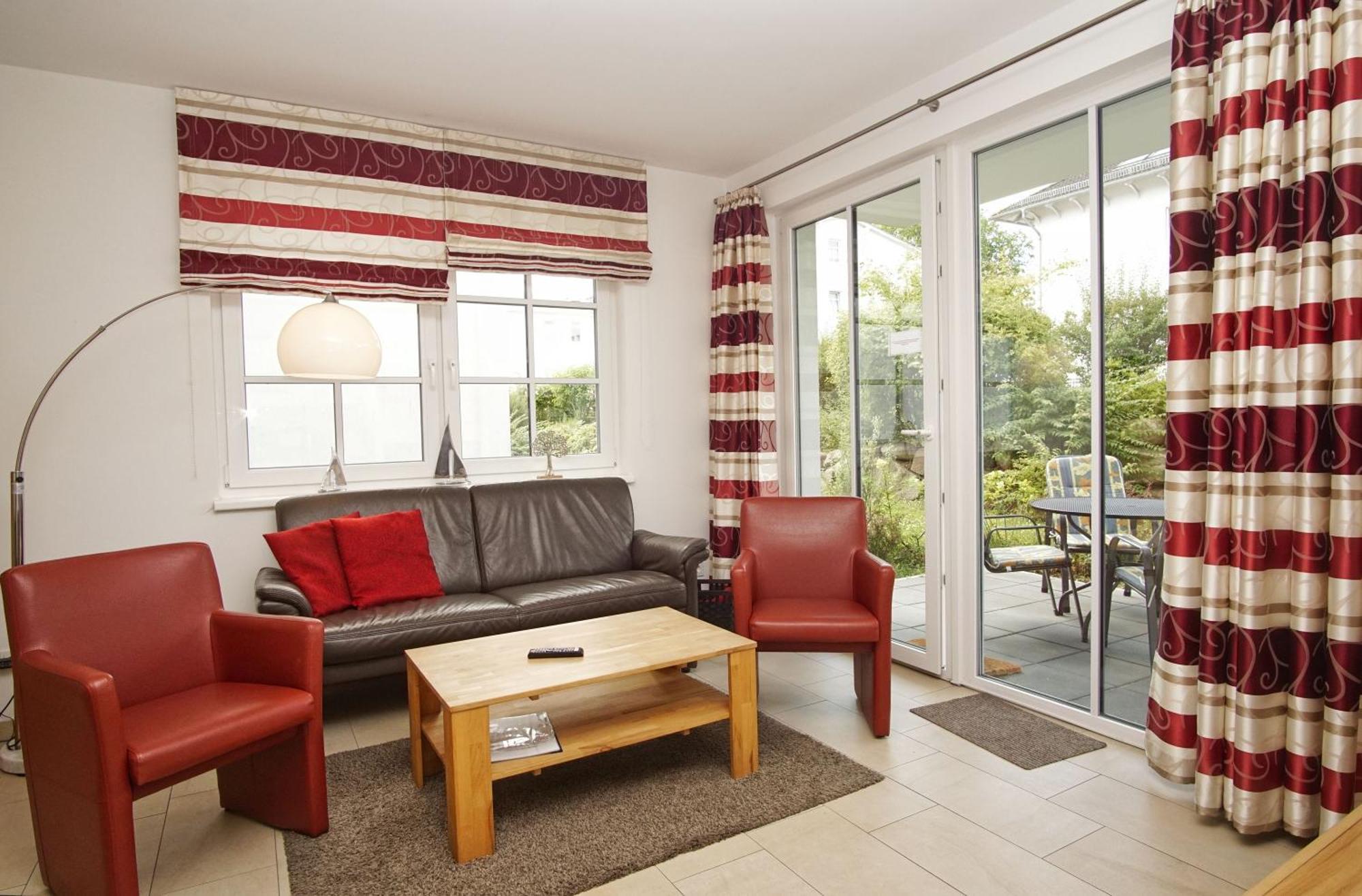 Terrasse, Gratis Nutzung Vom Ahoi Erlebnisbad Und Sauna In Sellin - Villa Antje Fewo 04 Гьорен Екстериор снимка